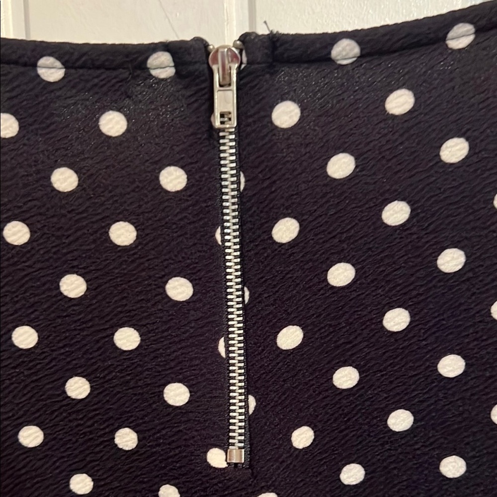GREEN ENVELOPE Women's Large Blue with White Dots  Bell Sleeve Top - Picture 6 of 9